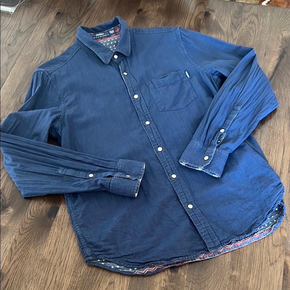 Chubbies Men's Reversible Blue and Winter Pattern Shirt Medium RN#143198
